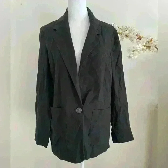 a new day Jackets & Blazers - A New day Women's Blazer Long sleeve Relaxed Fit Front Button Black Size S